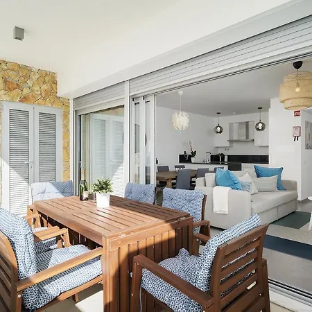 Modern 2 Bed - - Roof Pool Apartment Albufeira